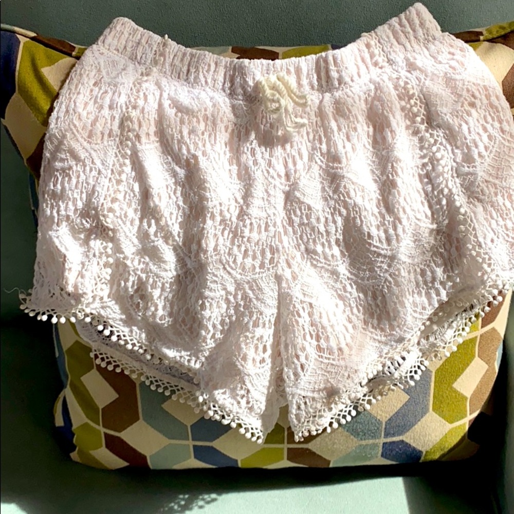 Jessica Simpson girls lined Lacey shorts size L
